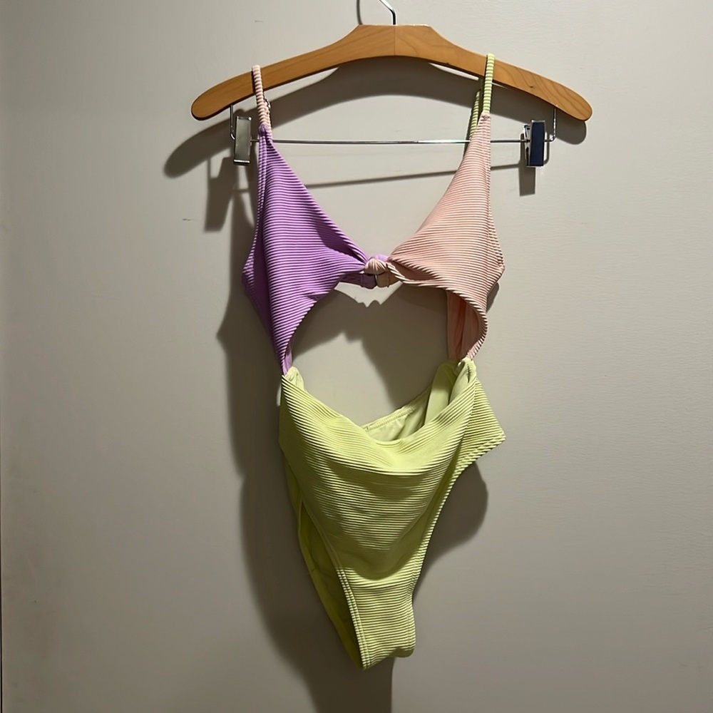 Billabong swimsuit